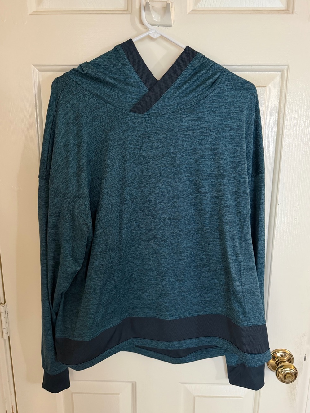 Women’s Teal Hooded Performance Top